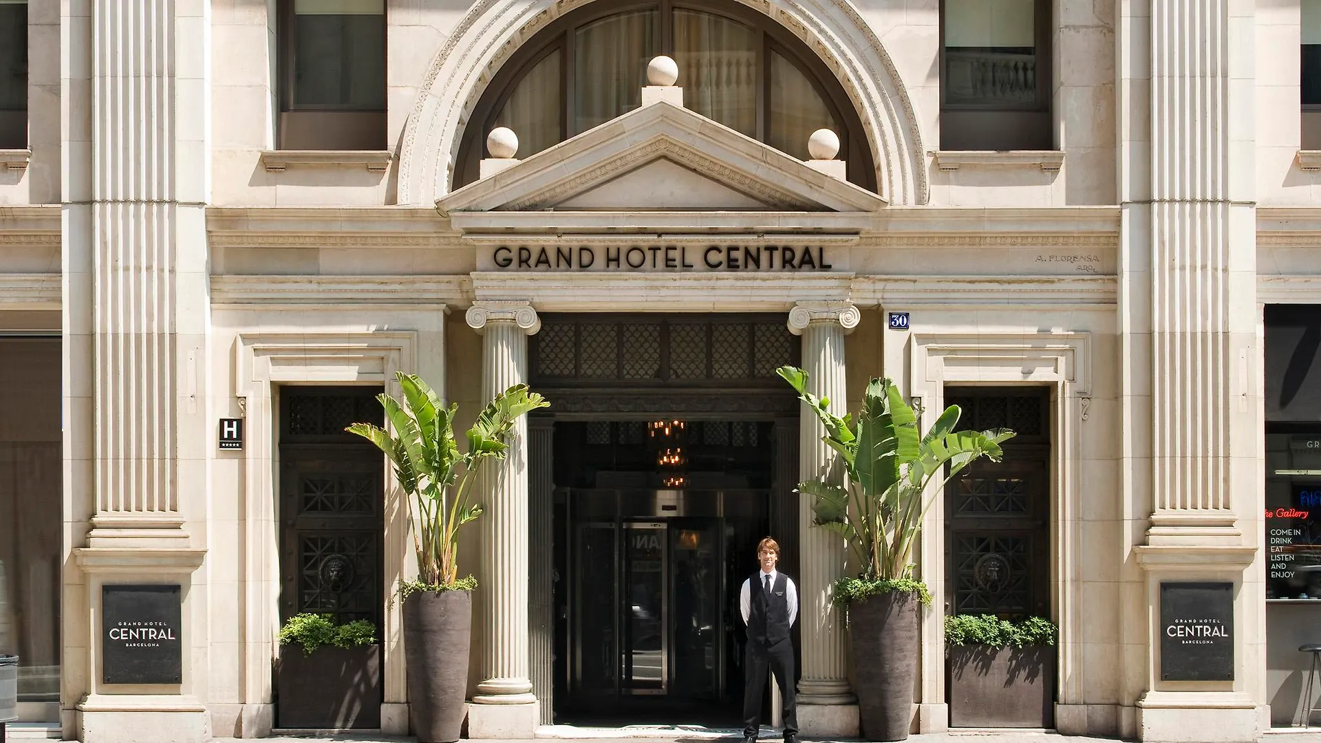 Grand Hotel Central, Small Luxury Hotels Barcelona